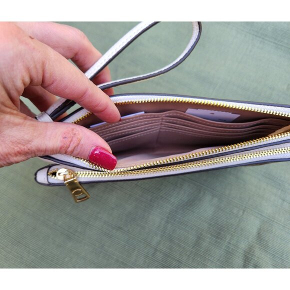 COACH Double Zip Wallet In Signature Canvas Pebbled Leather NWT! - Picture 4 of 8